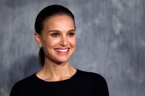 natalie portman height weight|More.